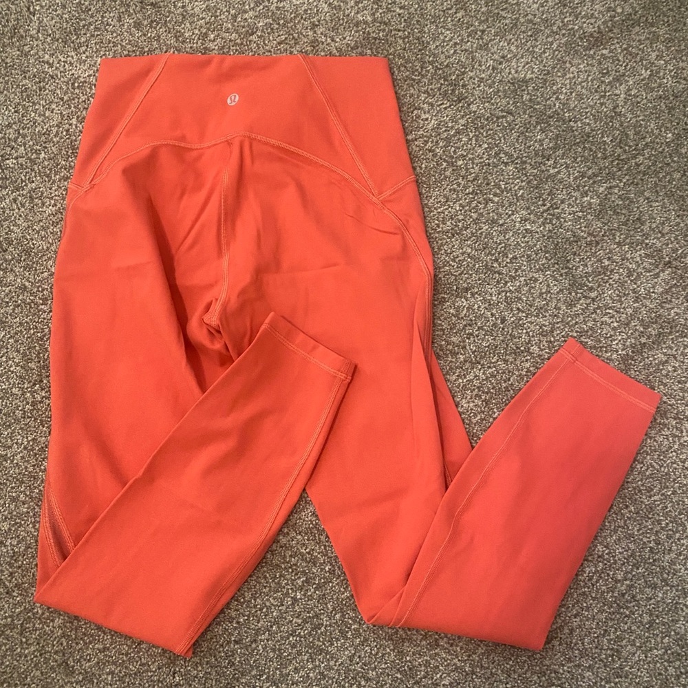 Lululemon leggings with mesh size 6